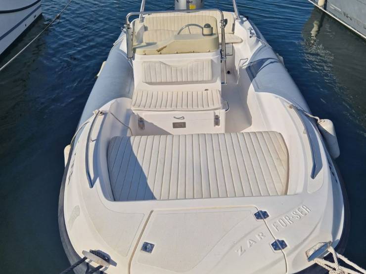 bateaux à vendre
