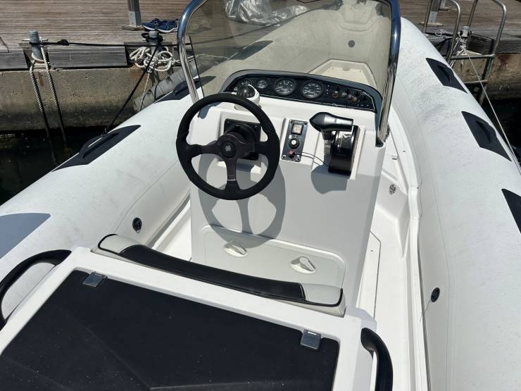 bateaux à vendre