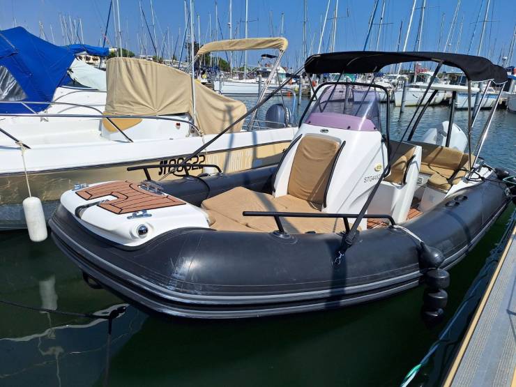 bateaux à vendre