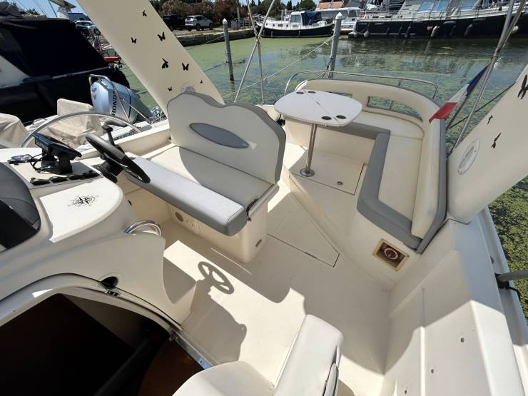bateaux à vendre