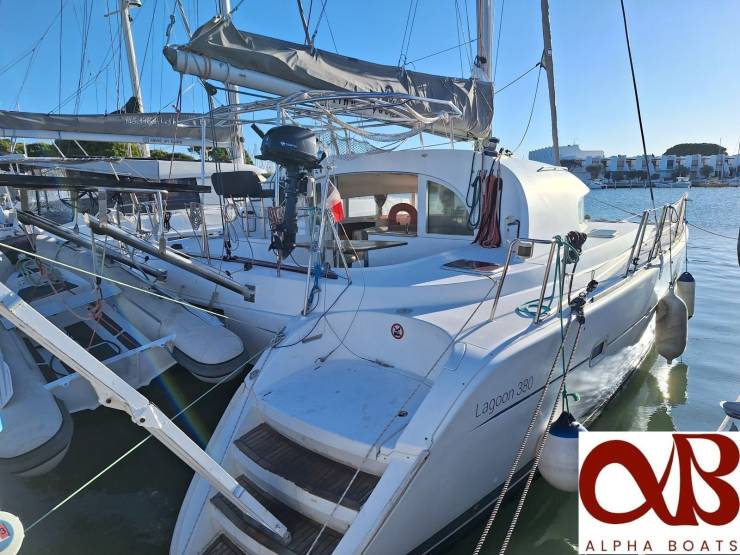 LAGOON - 380 à vendre