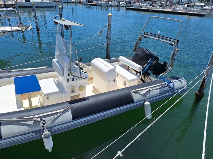 bateaux à vendre