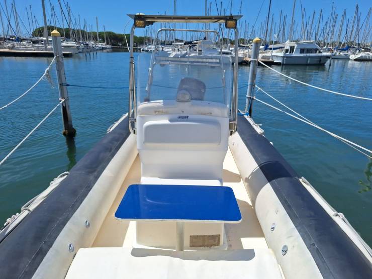 bateaux à vendre