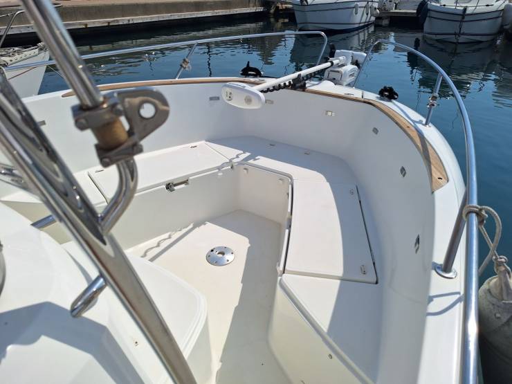 bateaux à vendre