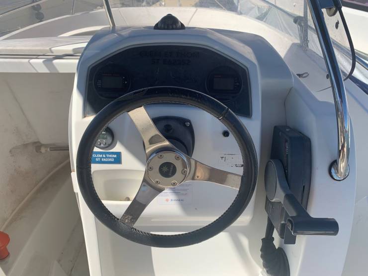 bateaux à vendre