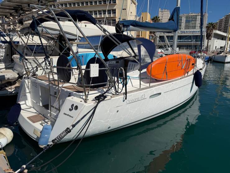 BENETEAU - OCEANIS 43 à vendre