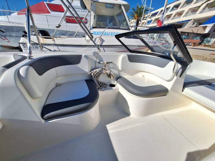 bateaux à vendre