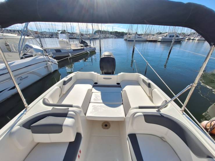 bateaux à vendre