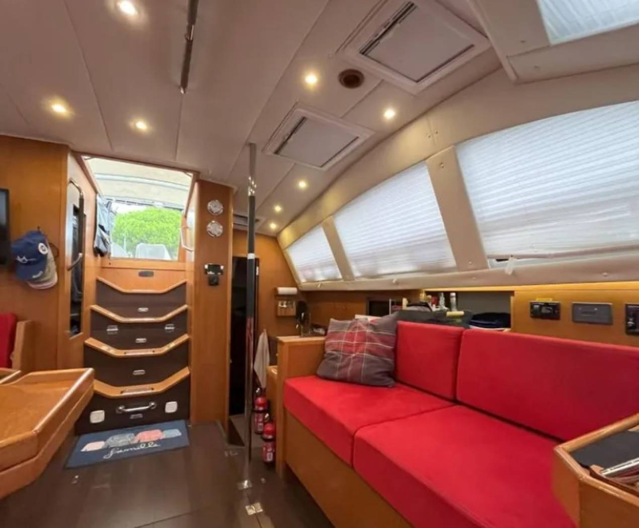 WAUQUIEZ - PILOT SALOON 47 à vendre