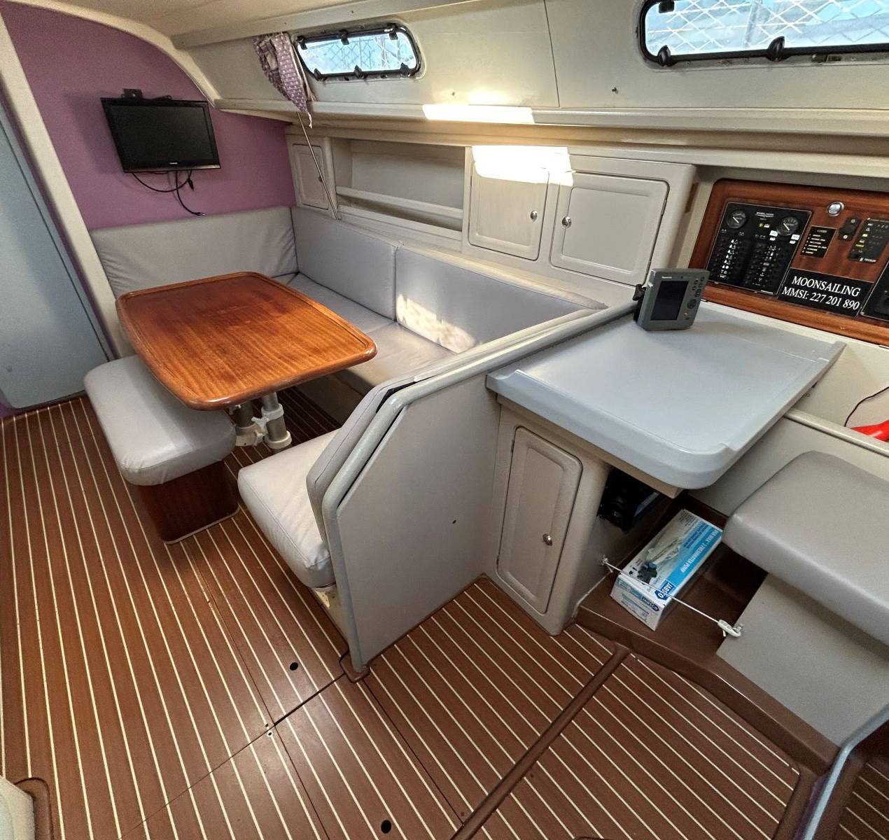 boat image