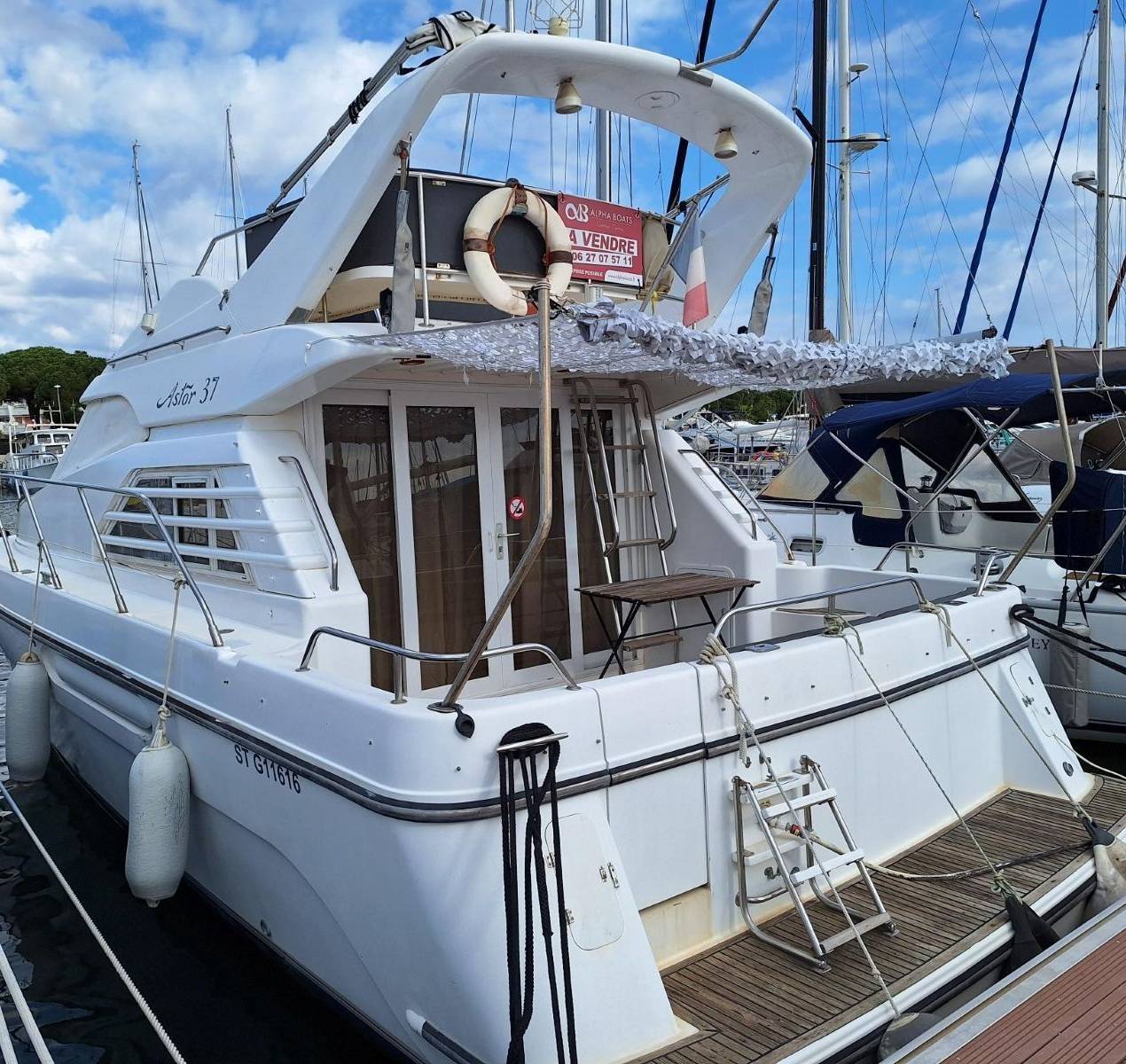 boat image