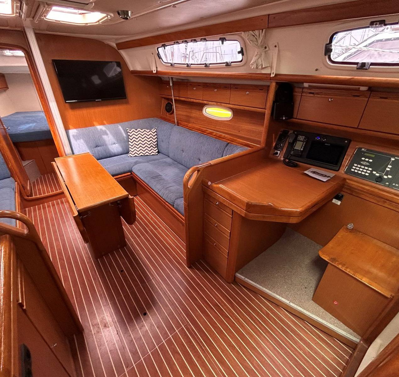 boat image