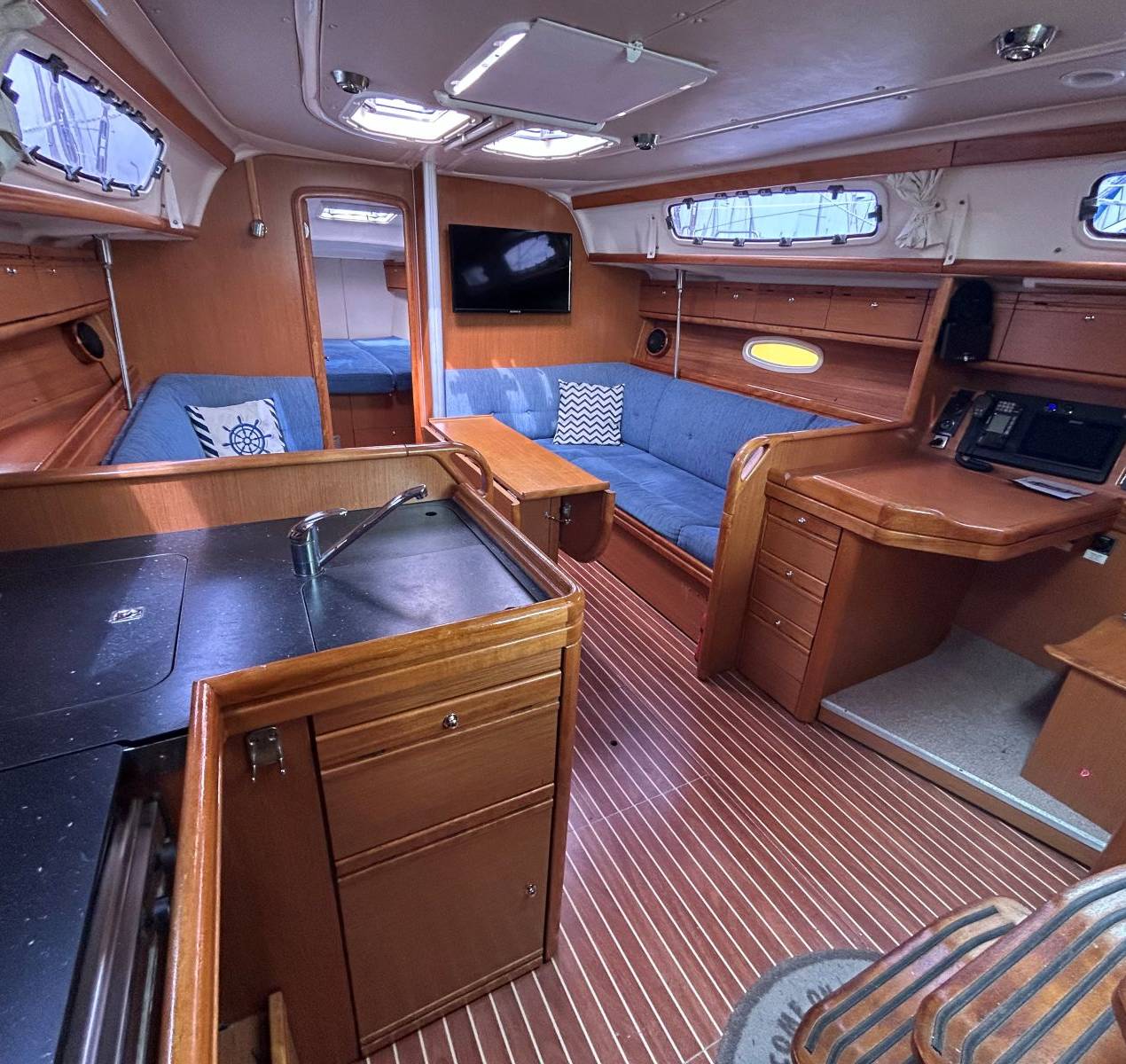 boat image