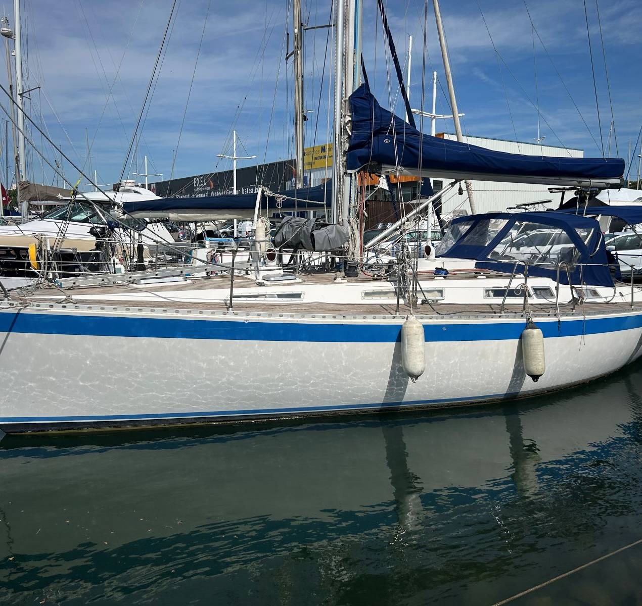 WAUQUIEZ - CENTURION 40 à vendre