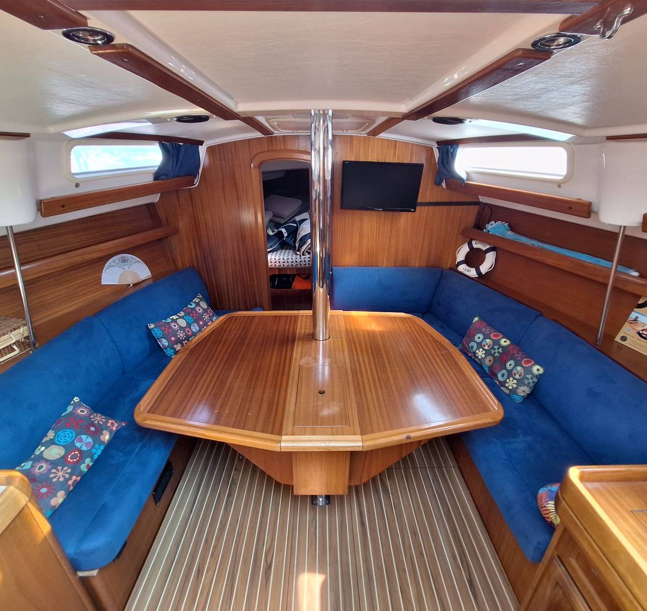 boat image