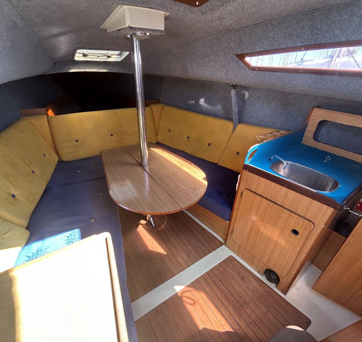 YACHTING FRANCE - JOUET 760 à vendre