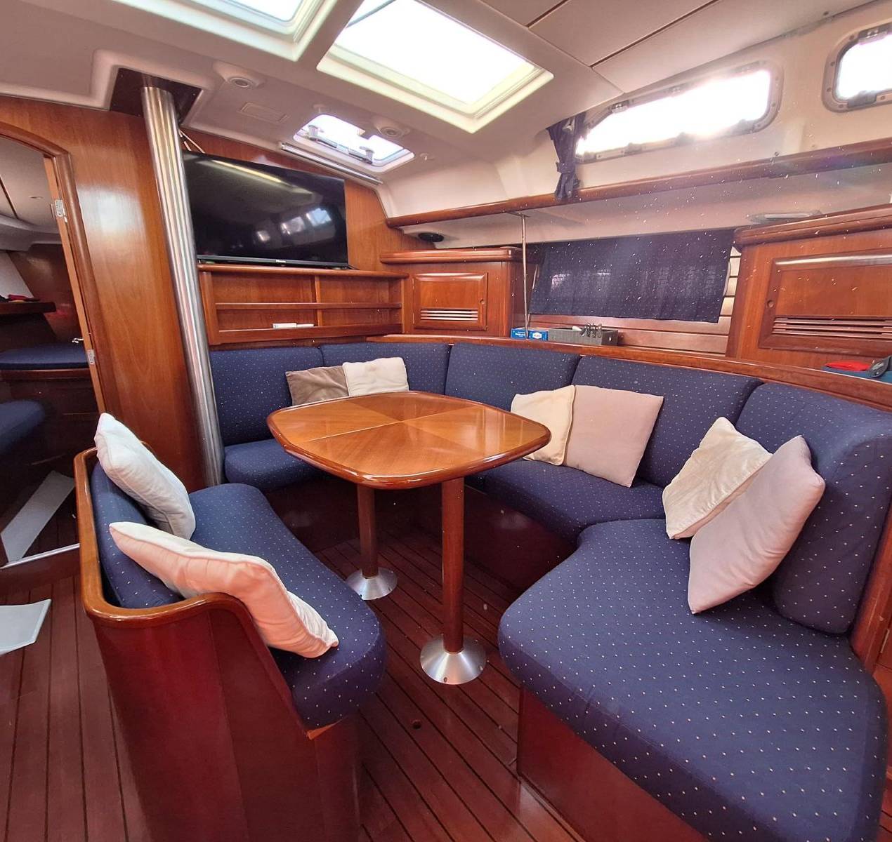 boat image