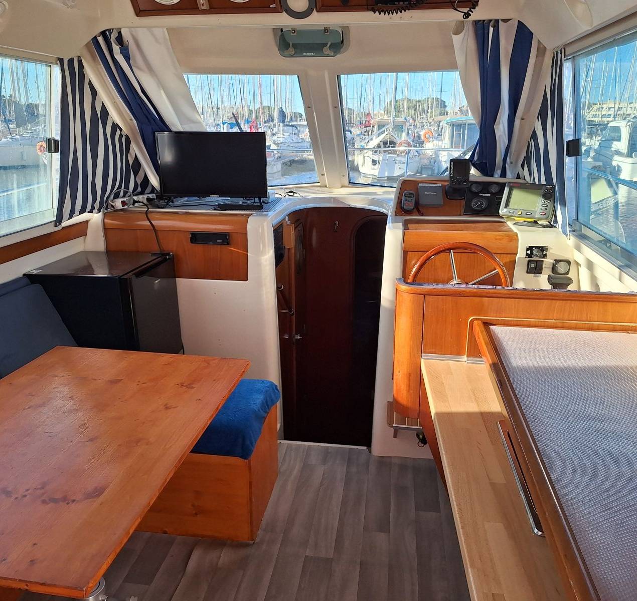 boat image