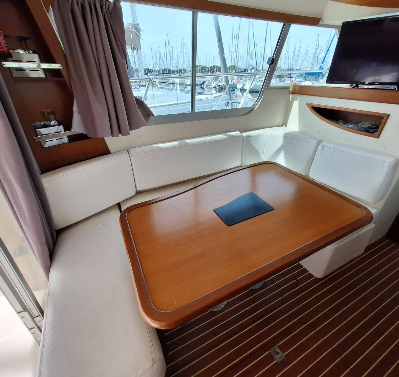 OCQUETEAU - 975 à vendre