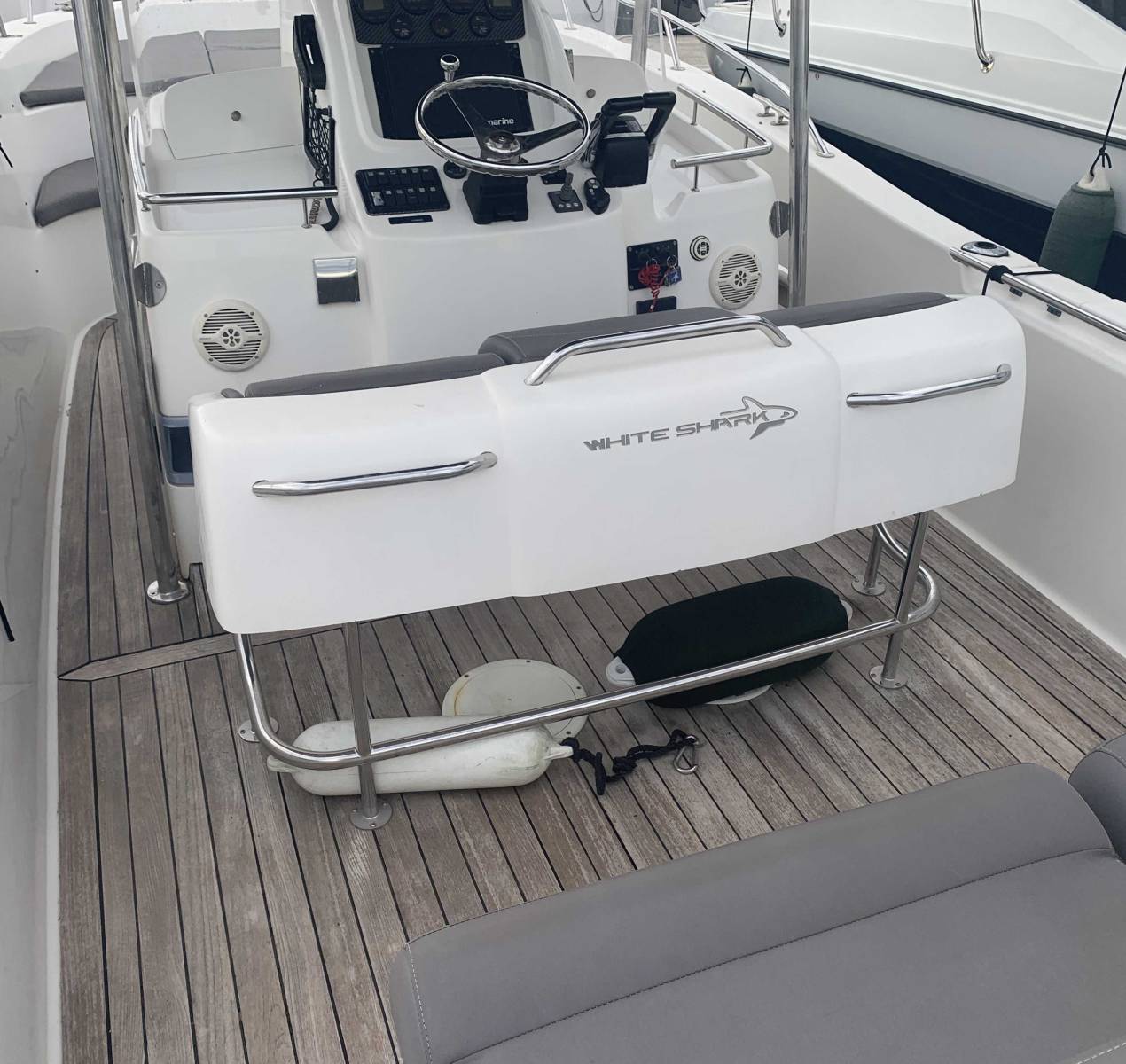 WHITE SHARK - 285 à vendre