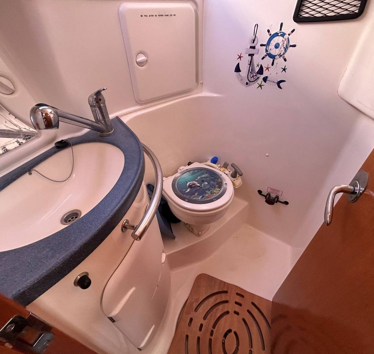 boat image