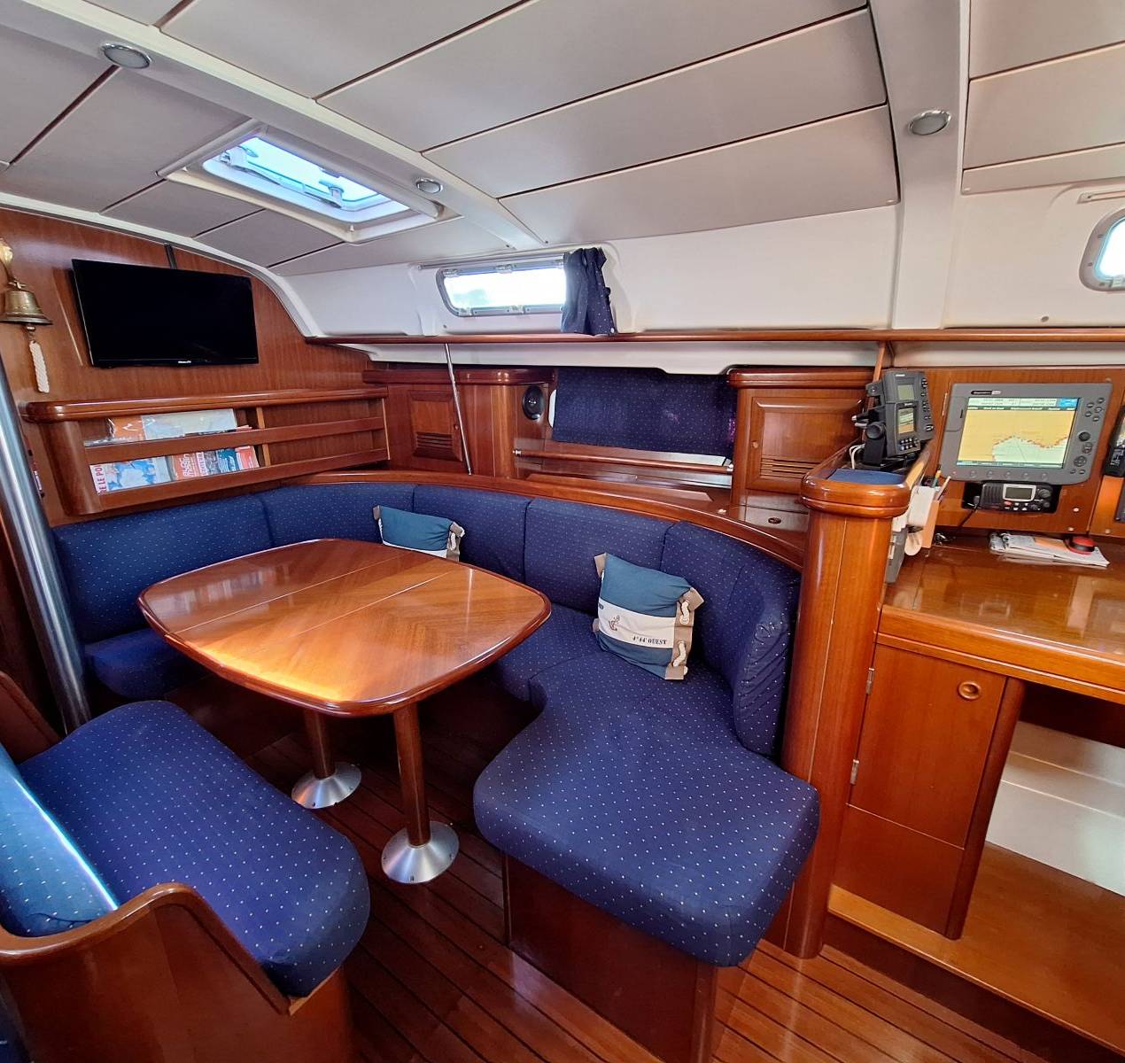 boat image
